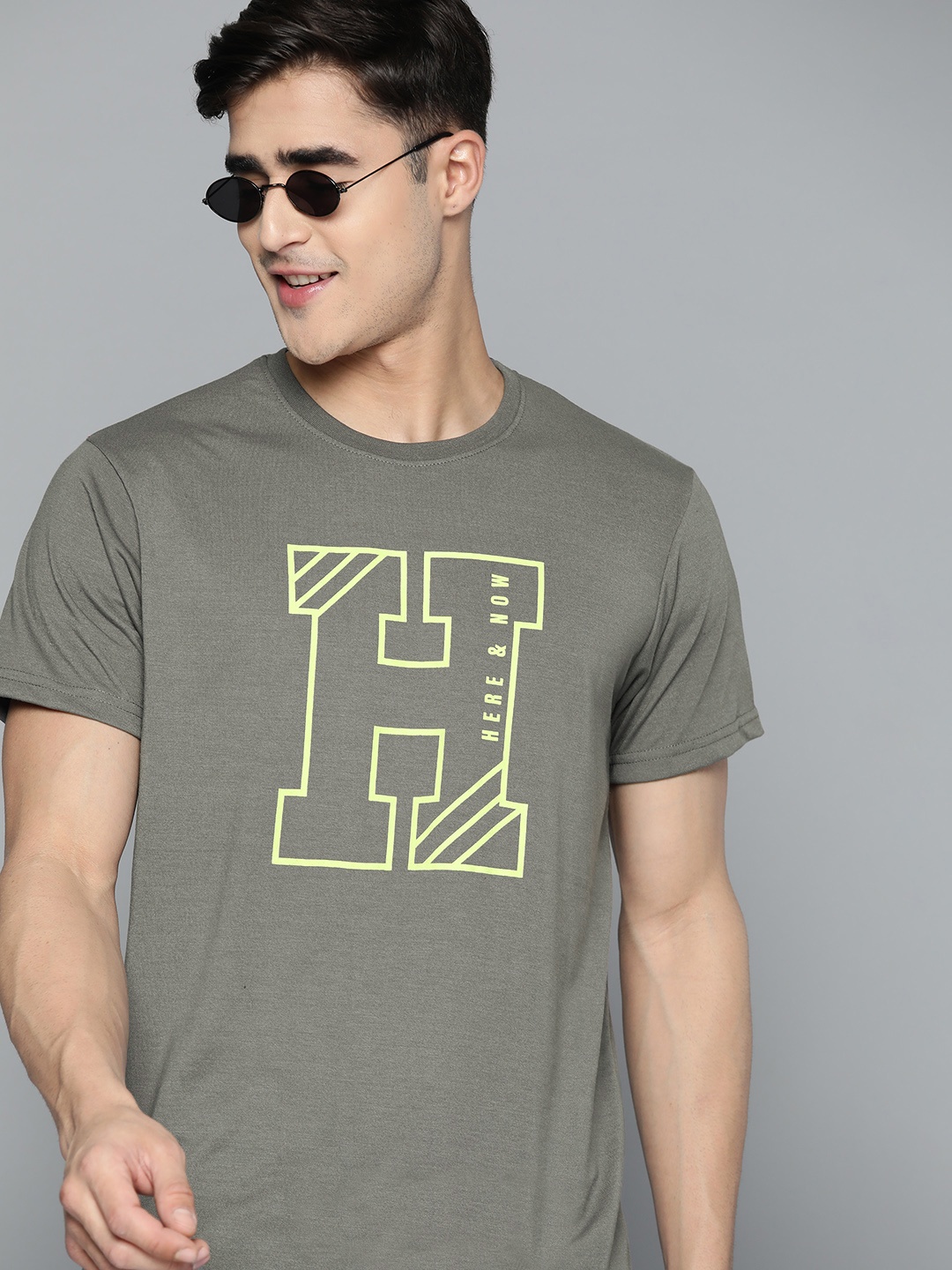 

HERE&NOW Men Typography Printed T-shirt, Charcoal