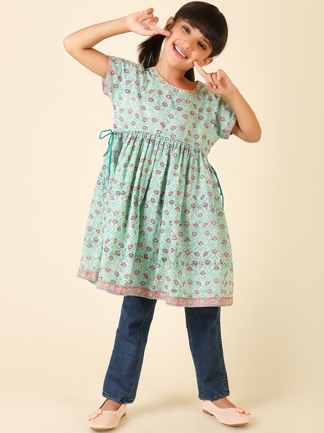 

Fabindia Girls Round Neck Floral Printed Cotton Kurta, Teal
