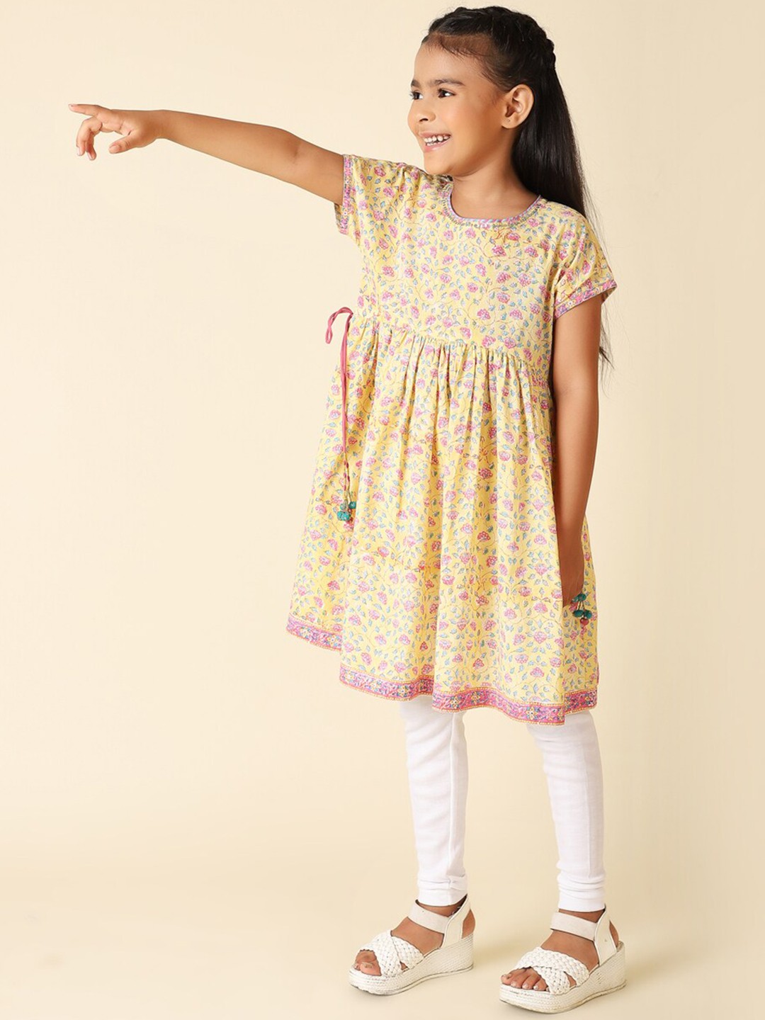 

Fabindia Girls Floral Printed Cotton Kurta, Yellow