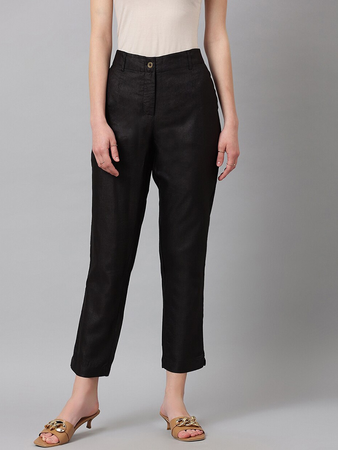 

Fabindia Women Slim Fit Cropped Trousers, Black
