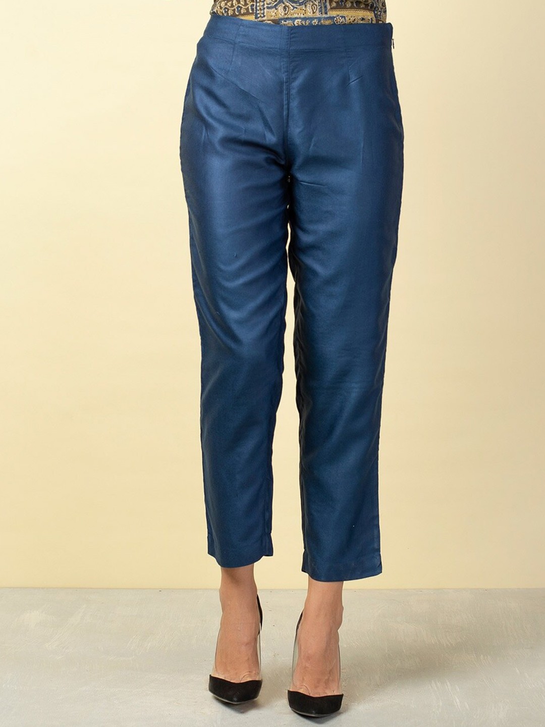 

Fabindia Women Slim Fit Trousers, Navy blue
