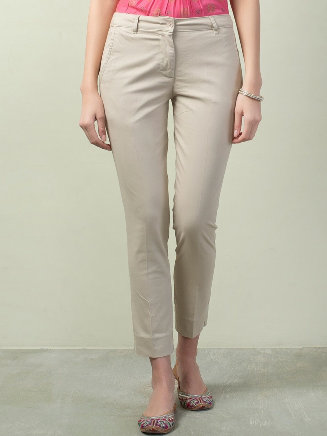 

Fabindia Women Slim Fit Cotton Trousers, Off white