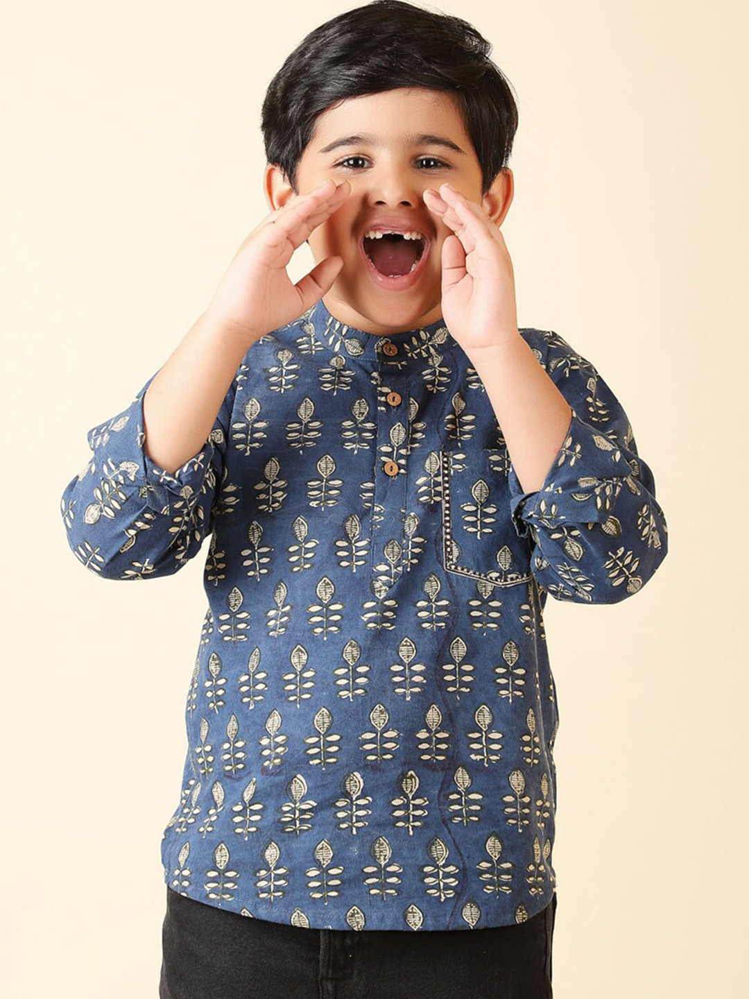 

Fabindia Boys Ethnic Motifs Printed Cotton Kurta, Blue