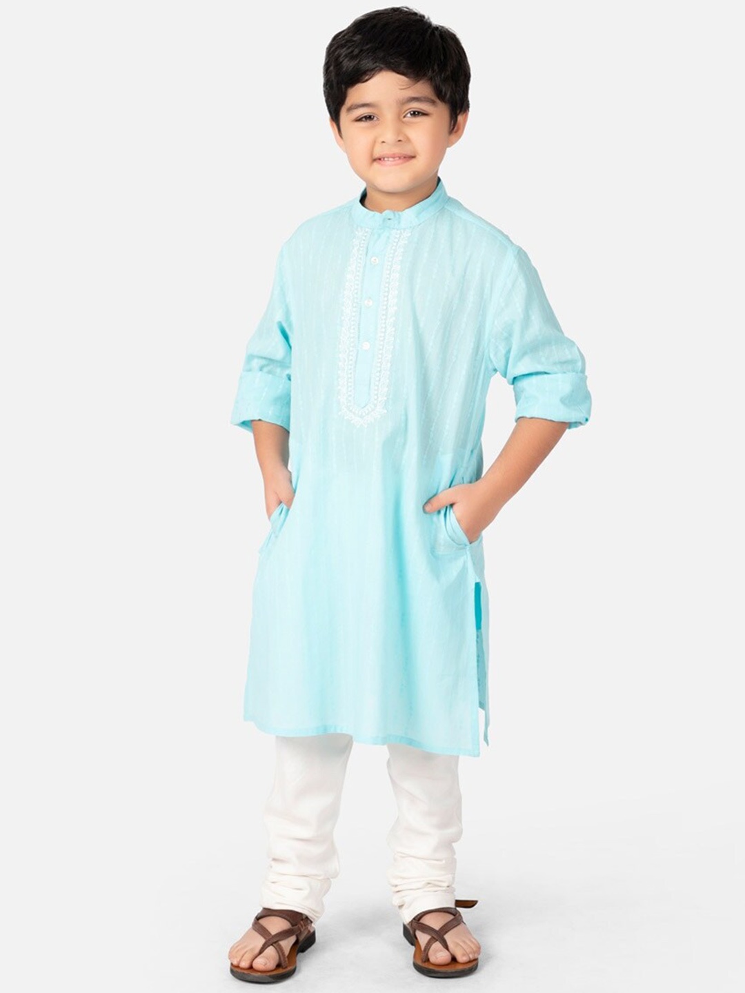 

Fabindia Boys Blue Striped Thread Work Kurta