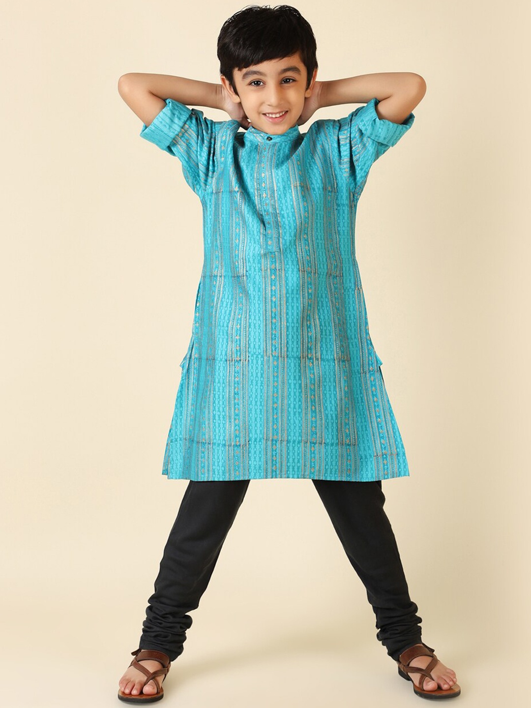 

Fabindia Boys Geometric Kurta, Turquoise blue