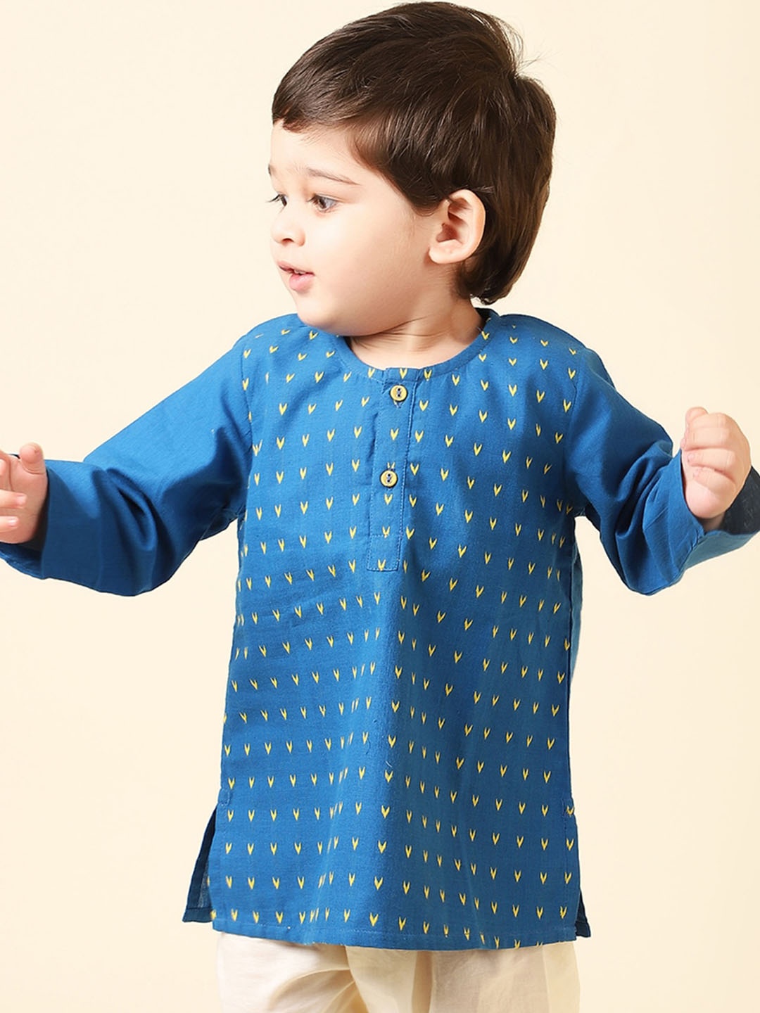 

Fabindia Boys Geometric Printed Kurta, Blue