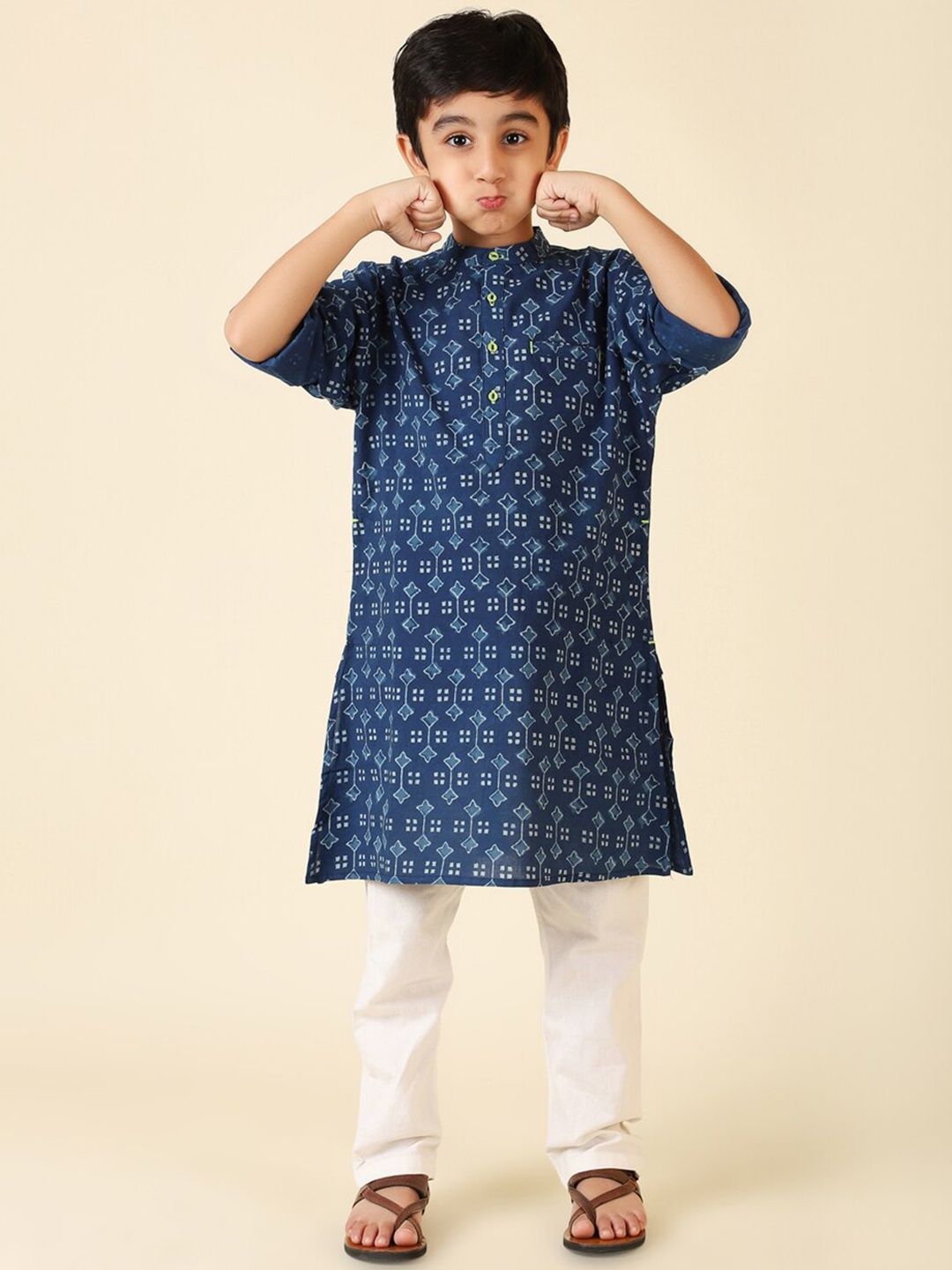 

Fabindia Boys Straight Cotton Printed Kurta, Blue