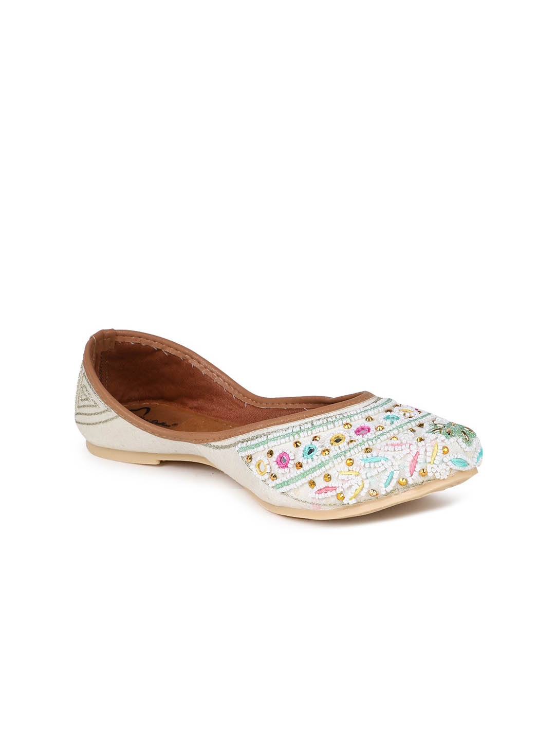

The Desi Dulhan Women Embellished Ethnic Mojaris, Cream