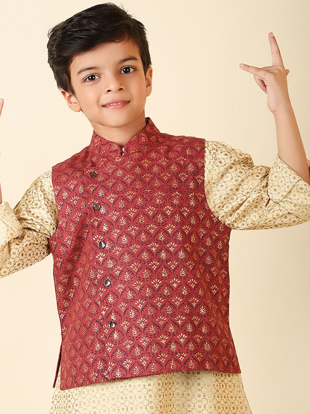 

Fabindia Boys Floral Tailored Jacket, Maroon