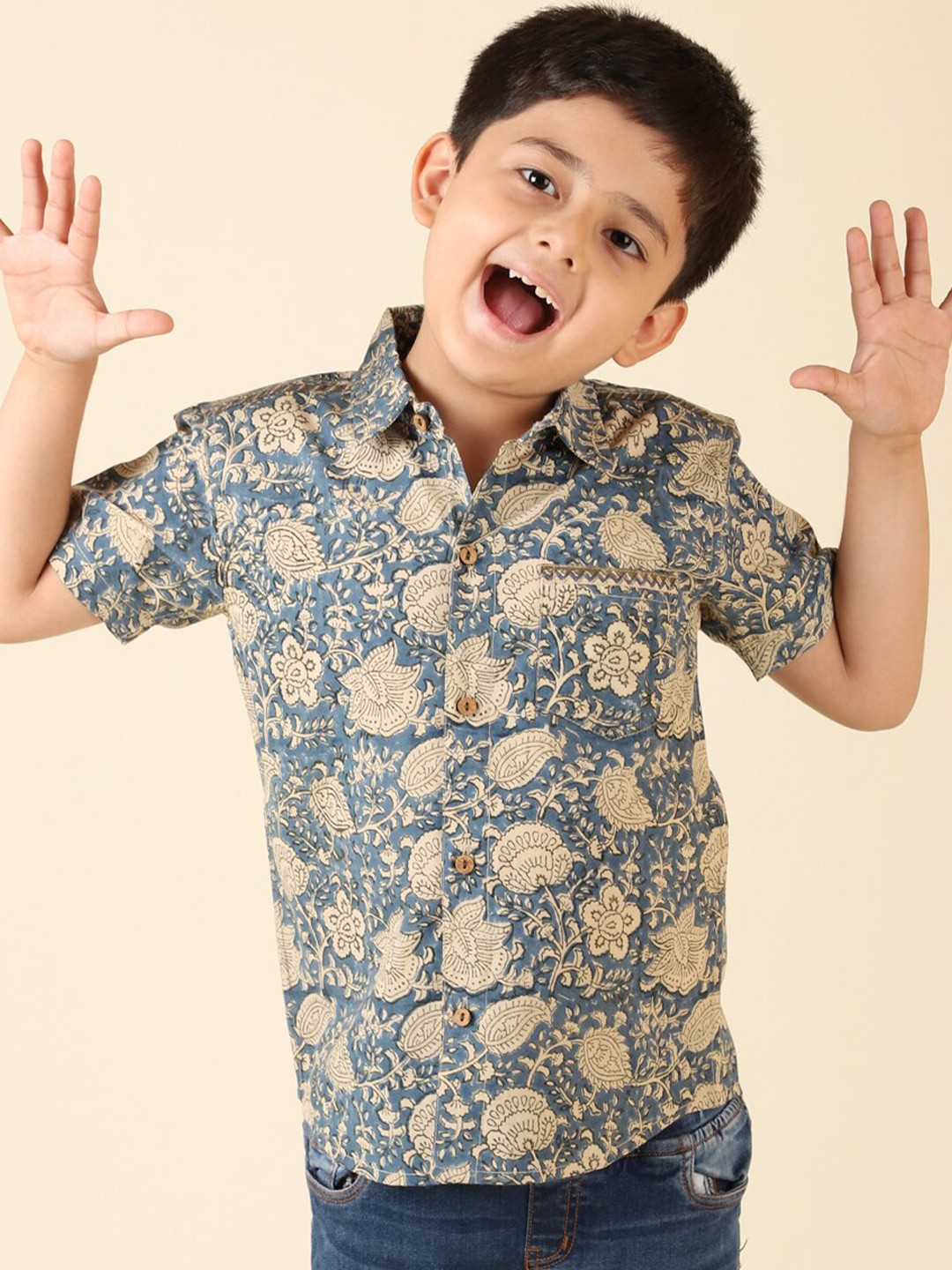 

Fabindia Boys Floral Printed Casual Shirt, Blue