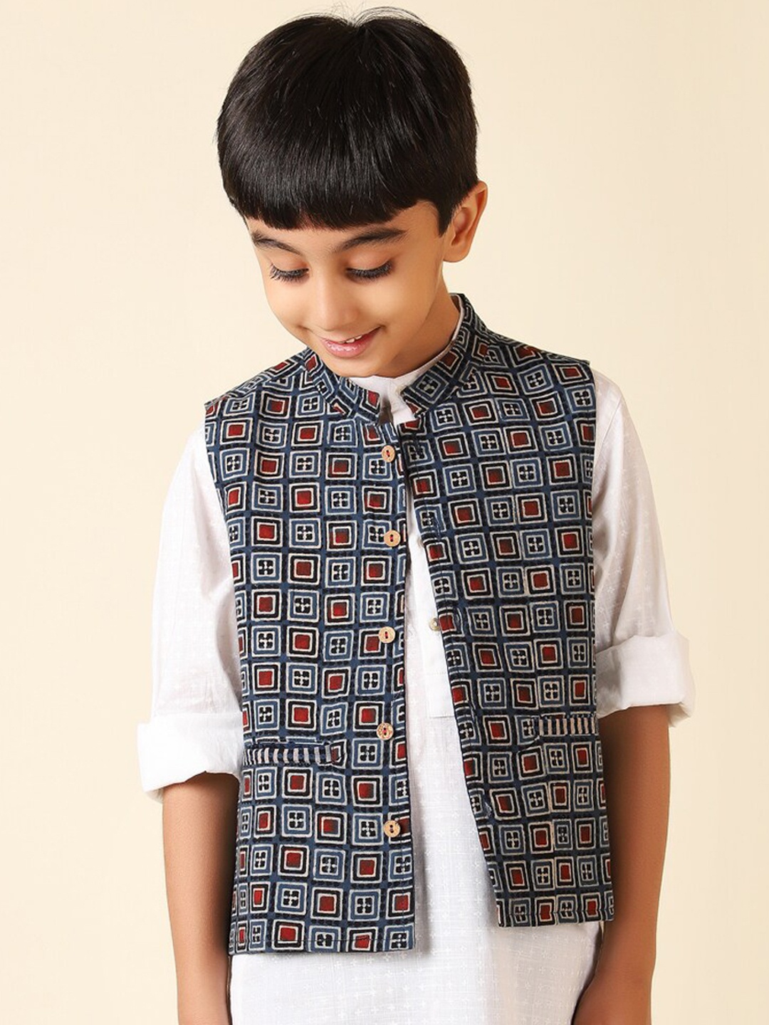 

Fabindia Boys Printed Cotton Nehru Jacket, Blue