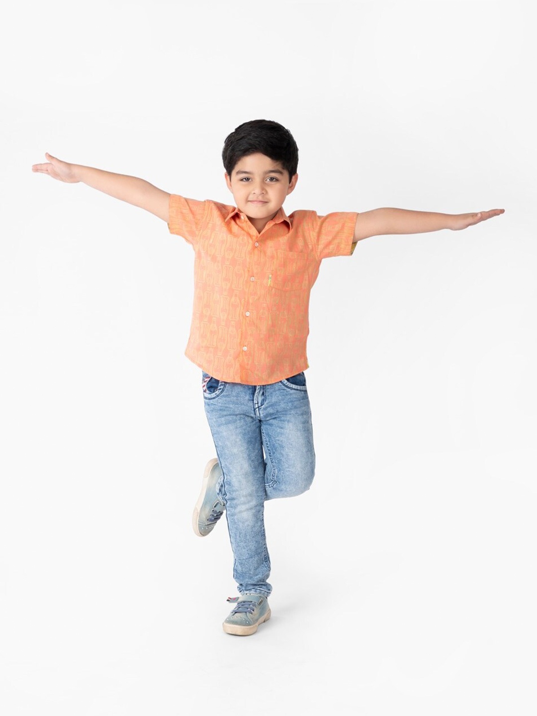 

Fabindia Boys Printed Cotton Casual Shirt, Coral