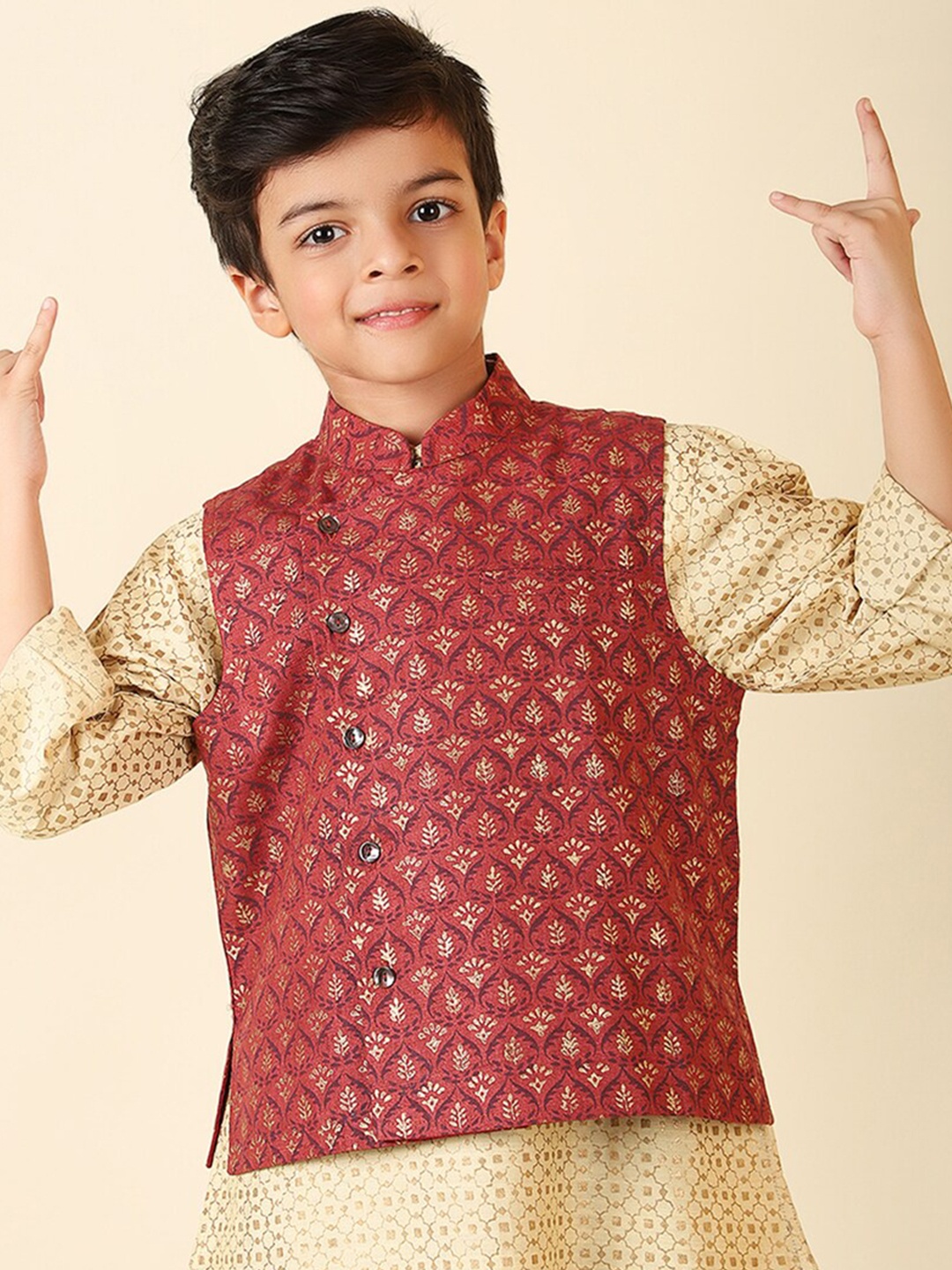 

Fabindia Boys Floral Woven Design Silk Nehru Jacket, Maroon