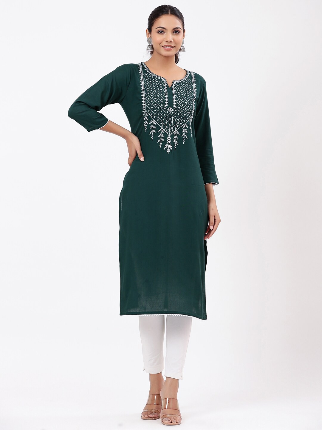 

PK Fashions Women Green & White Floral Embroidered Kurta