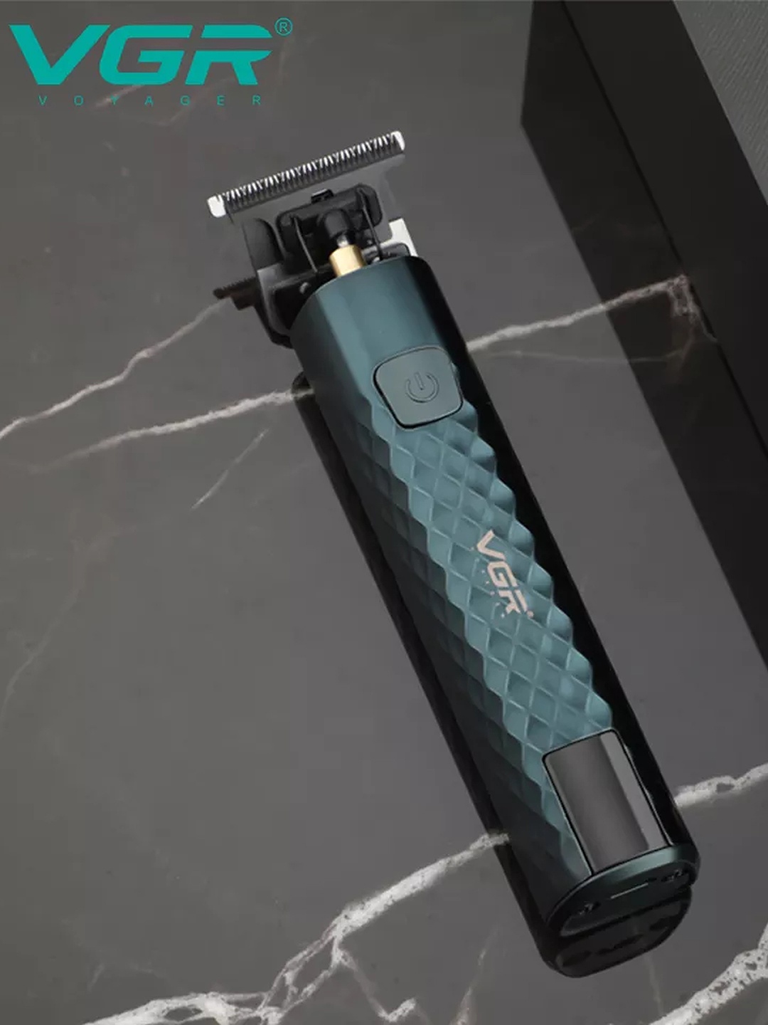 

VGR V-077 Professional Digital Display Cordless Hair Clipper & Beard Trimmer, Black