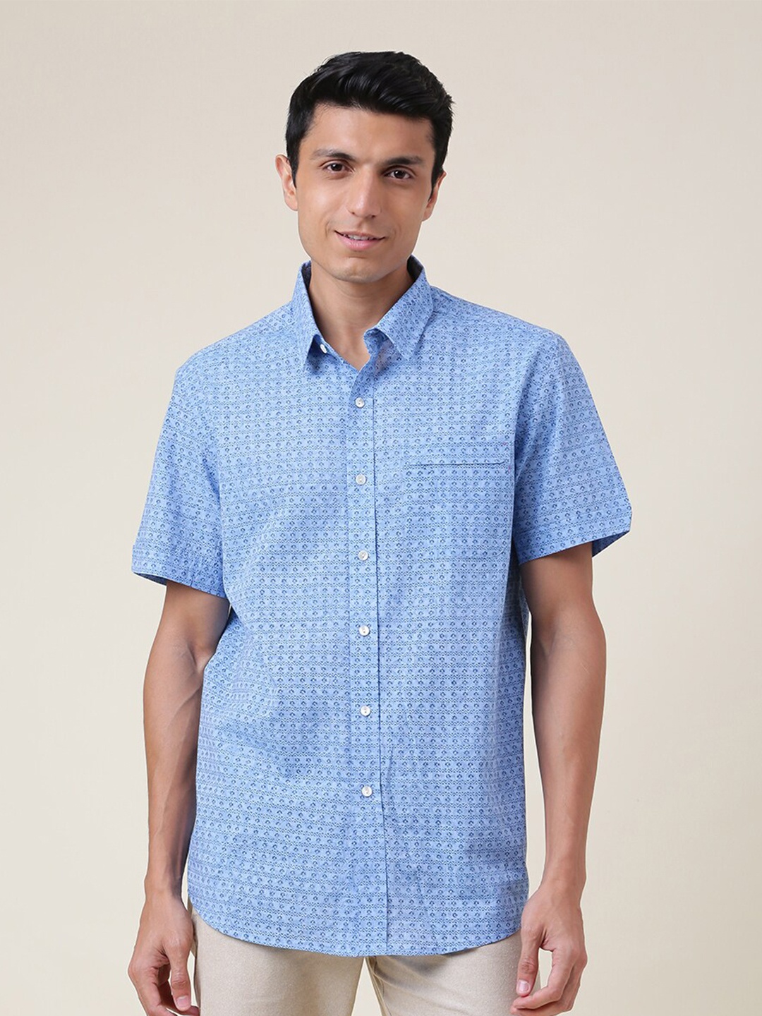 

Fabindia Men Comfort Floral Printed Casual Shirt, Blue
