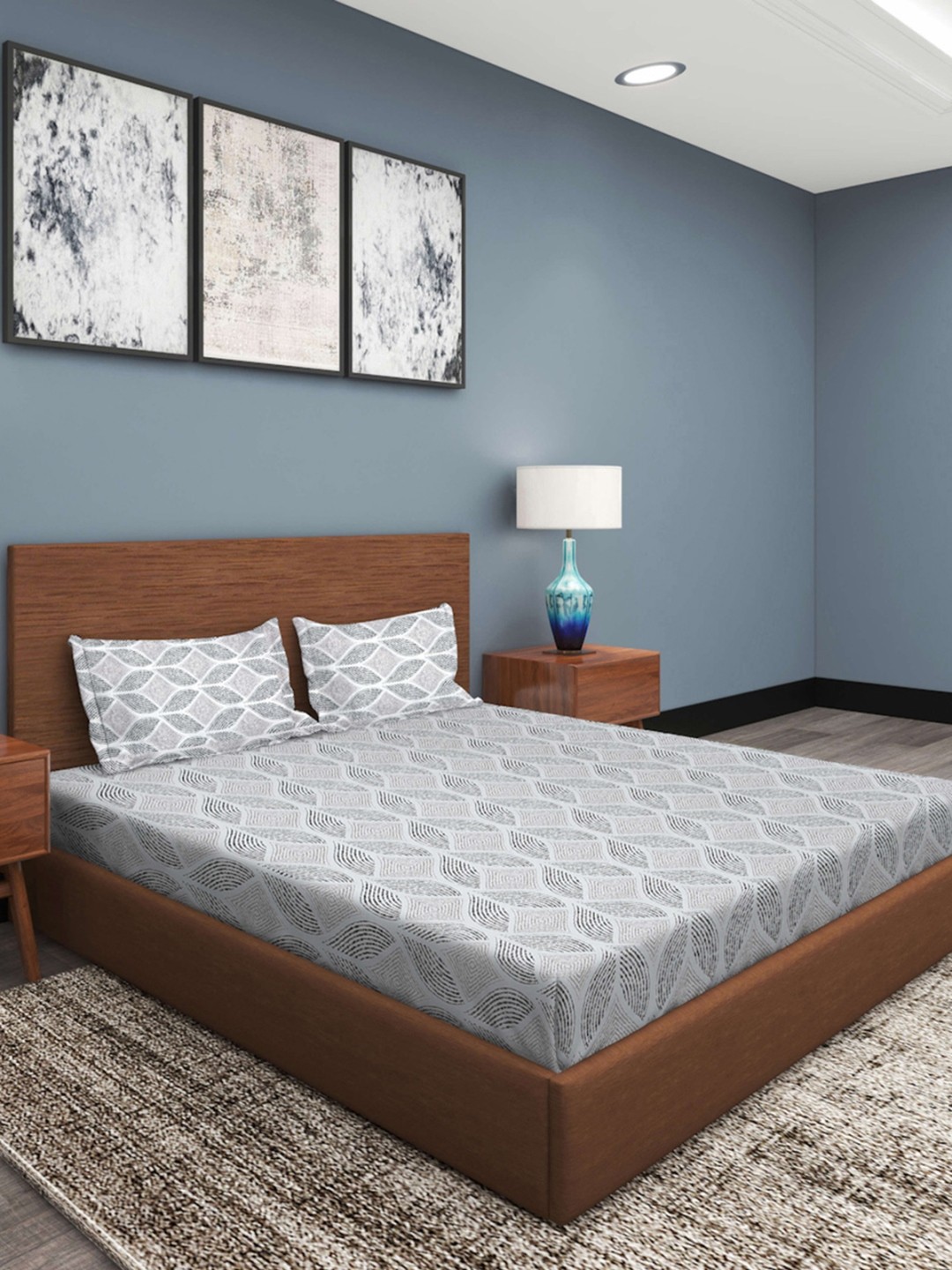 

ROMEE White & Black Geometric 210 TC Cotton King Bedsheet with 2 Pillow Covers