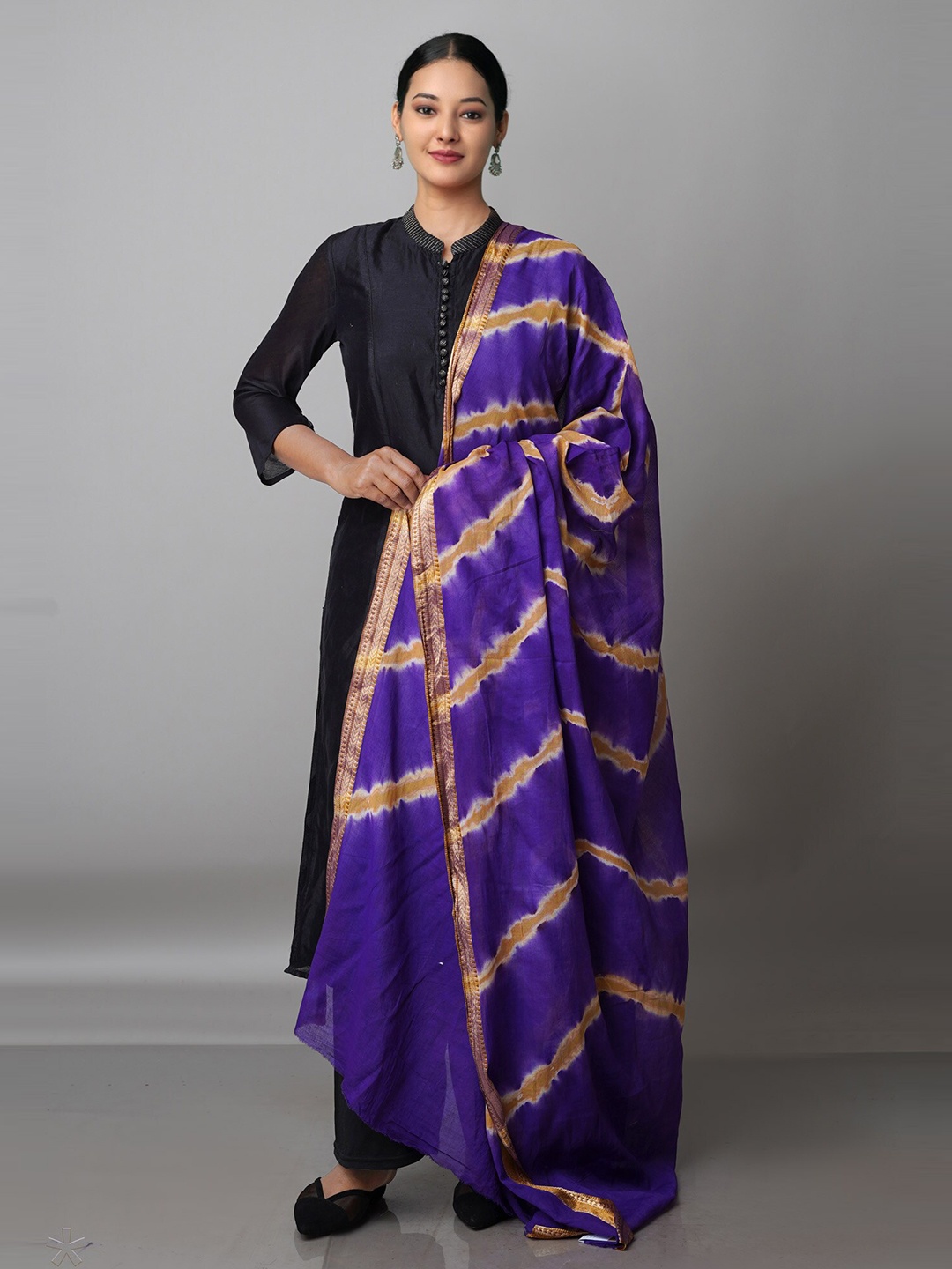 

Unnati Silks Violet & White Striped Pure Cotton Shibori Dupatta