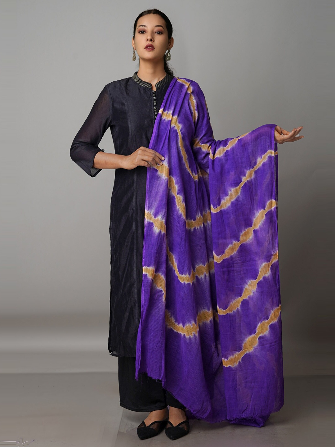 

Unnati Silks Violet & Mustard Striped Shibori Dupatta