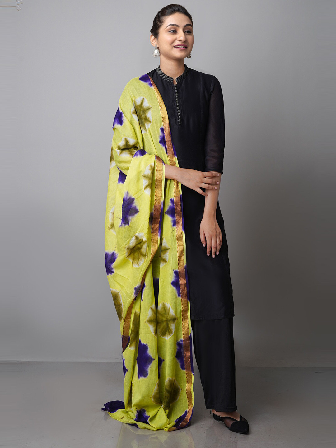

Unnati Silks Yellow & Blue Ombre Dyed Pure Cotton Shibori Dupatta