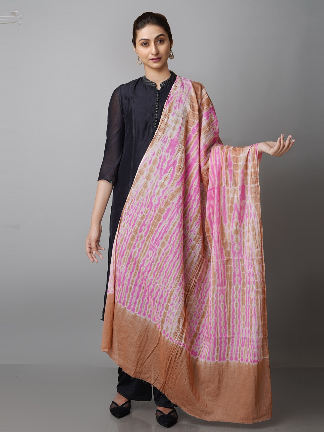 

Unnati Silks Brown & Pink Dyed Pure Cotton Shibori Dupatta