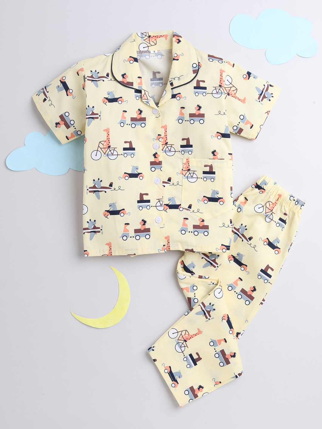 

The Magic Wand Unisex Kids Yellow & Black Printed Night suit