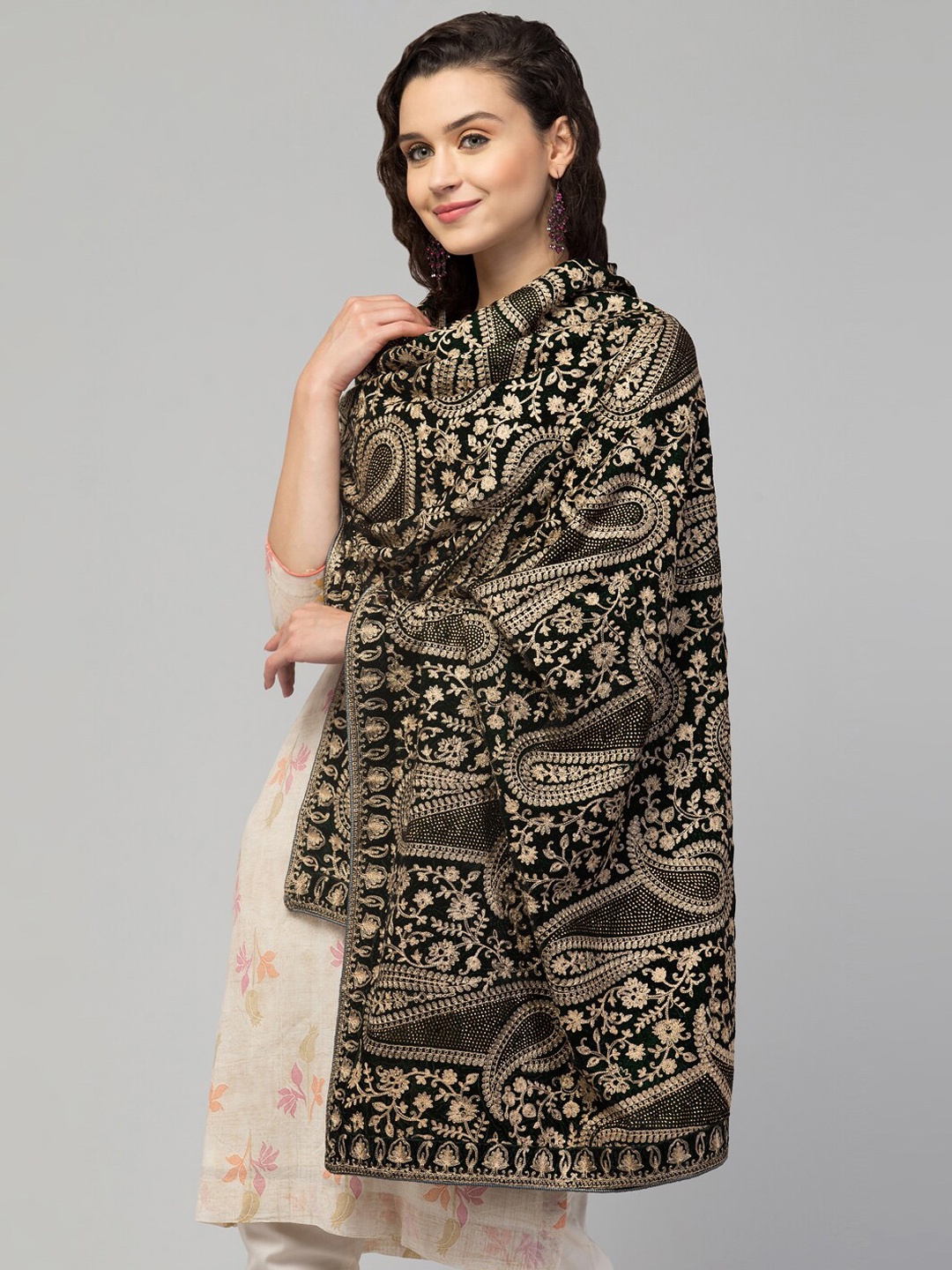 

Tweedle Women Embroidered Velvet Shawl, Green