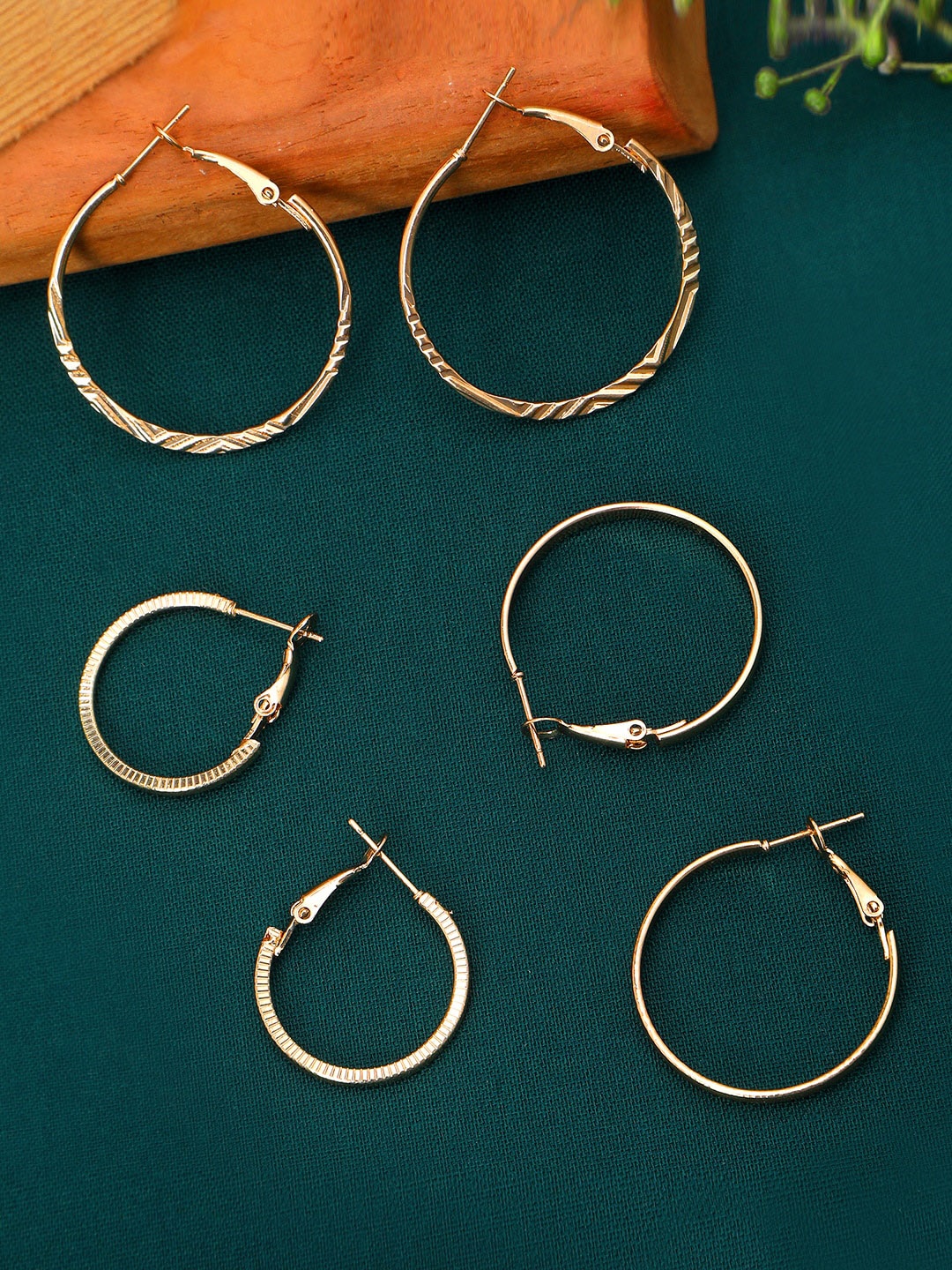 

AccessHer Set of 3 Gold-Plated Circular Hoop Earrings