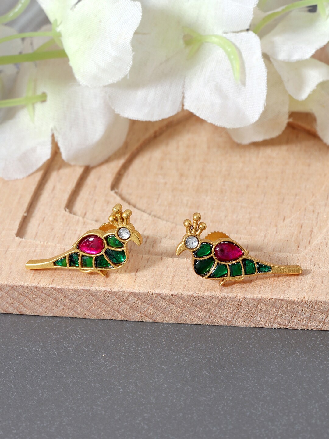 

AccessHer Gold-Plated Classic Studs Earrings