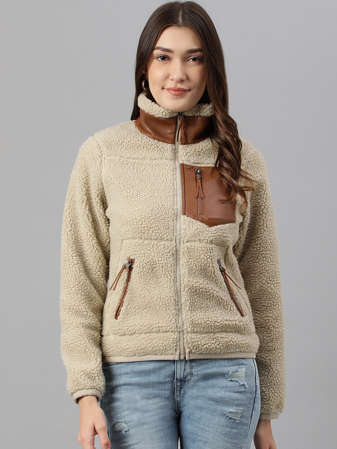 

Woods Women White Sweatshirt