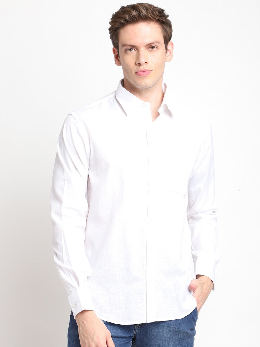 

DEVOILER Men White Standard Casual Shirt