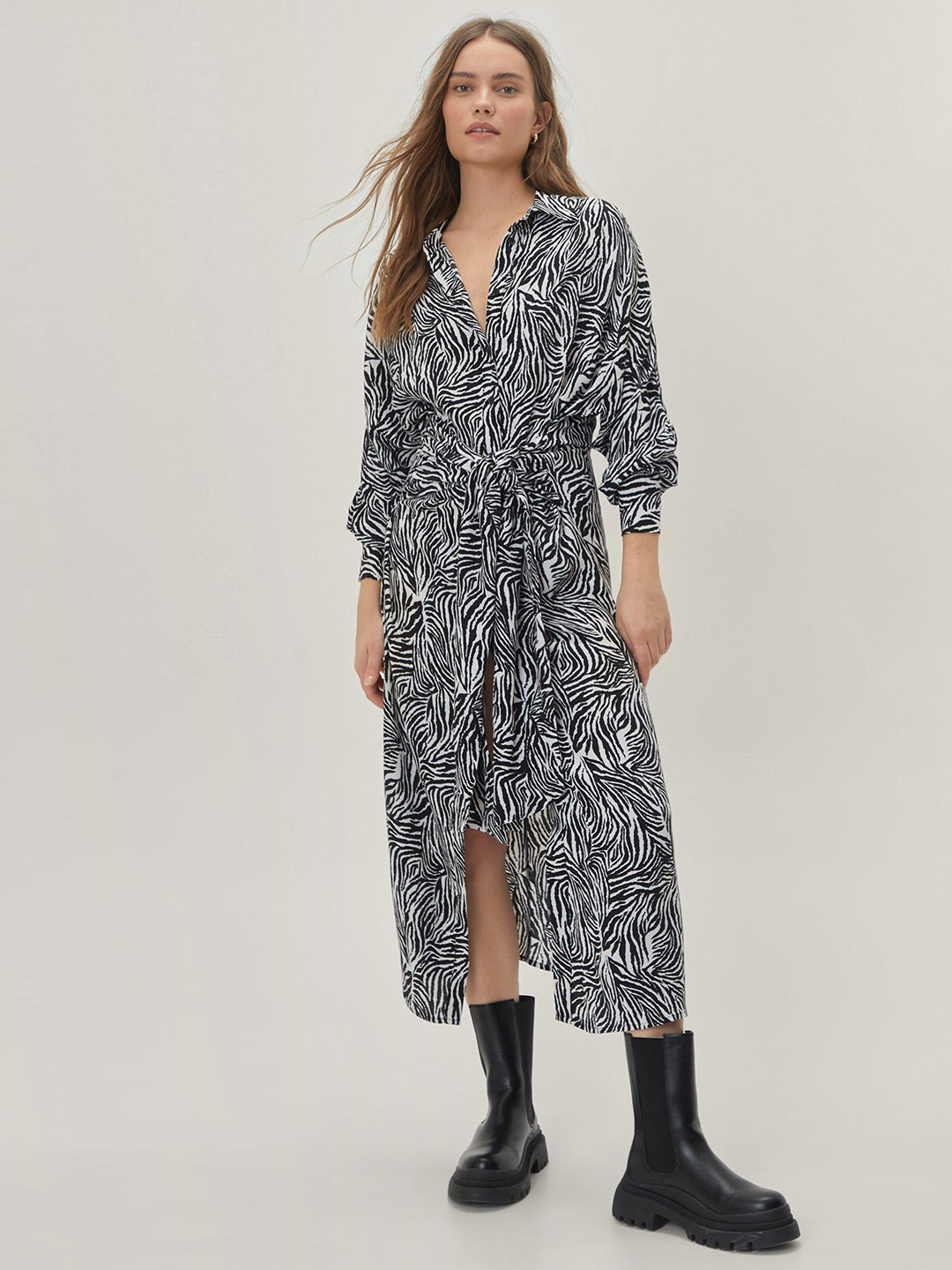 

NASTY GAL Animal Print Shirt Midi Dress, White