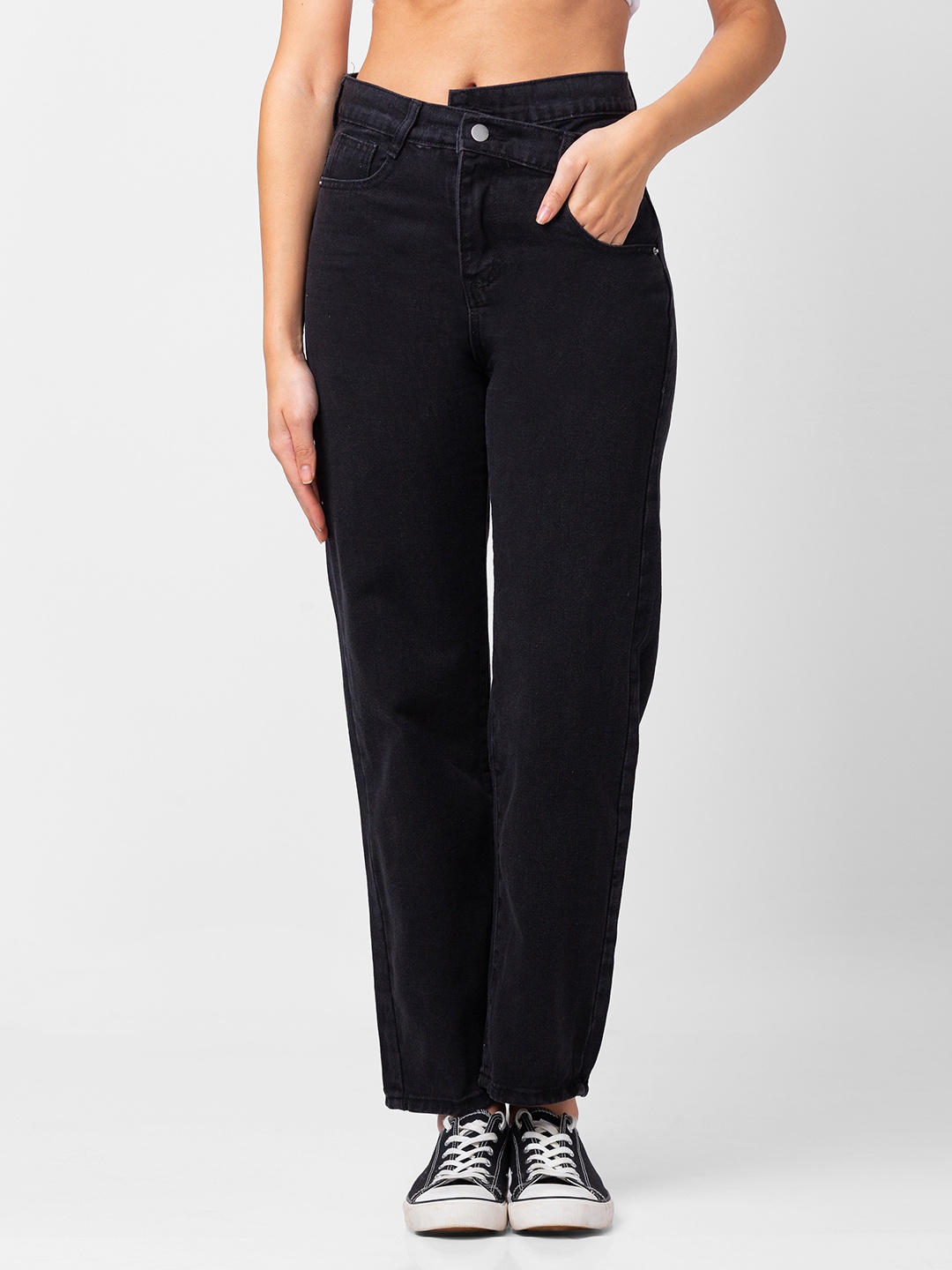 

BoStreet Women Black Relaxed Fit High-Rise Jeans