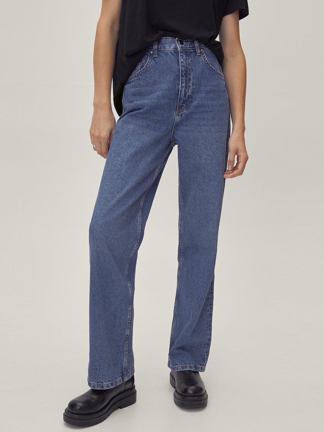 

NASTY GAL Women Straight Fit High-Rise Jeans, Navy blue