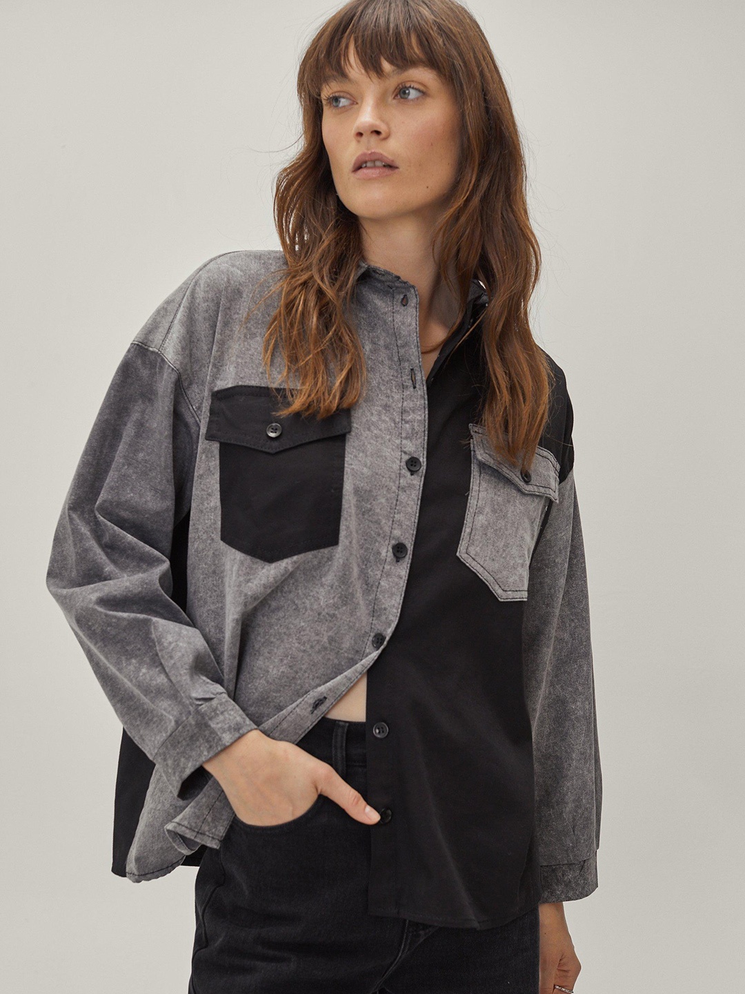 

NASTY GAL Women Cotton Colourblocked Denim Shirt, Charcoal