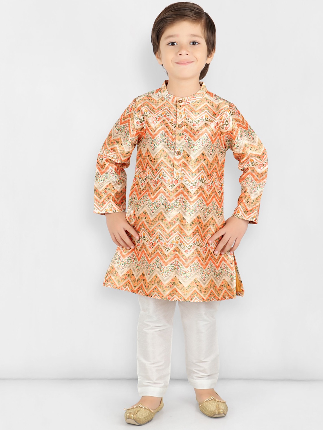 

KIDS FARM Boys Floral Printed Pure Silk Kurta with Pyjamas, Orange