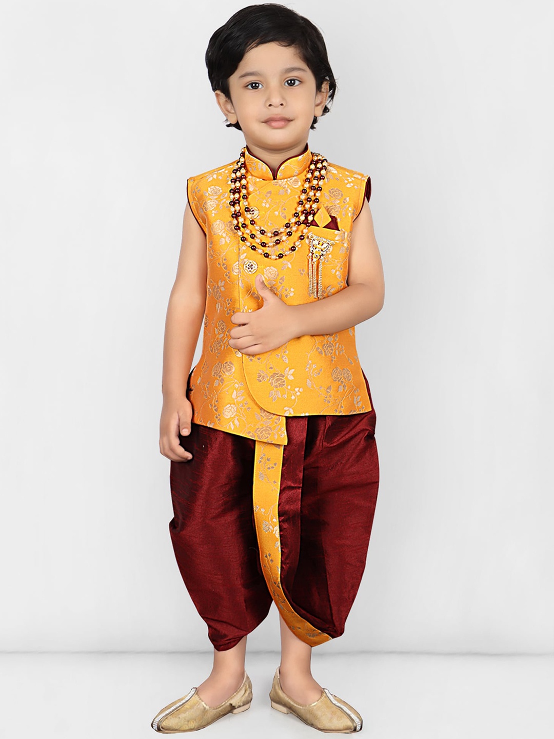 

KIDS FARM Floral Printed Kurta With Dhoti & Mala, Yellow