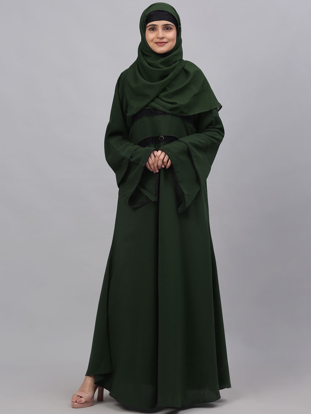 

KLOTTHE Embellished Detail High-Neck Burqa With Scarf, Olive