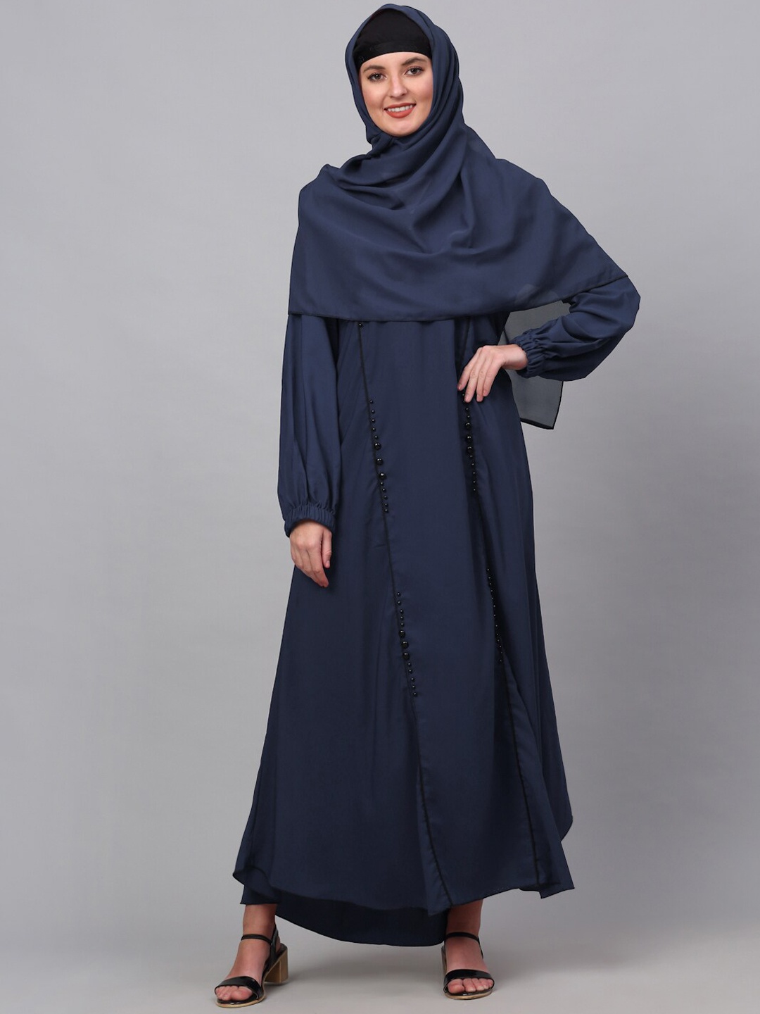 

KLOTTHE Embellished Detail V-Neck Burqa With Scarf, Blue