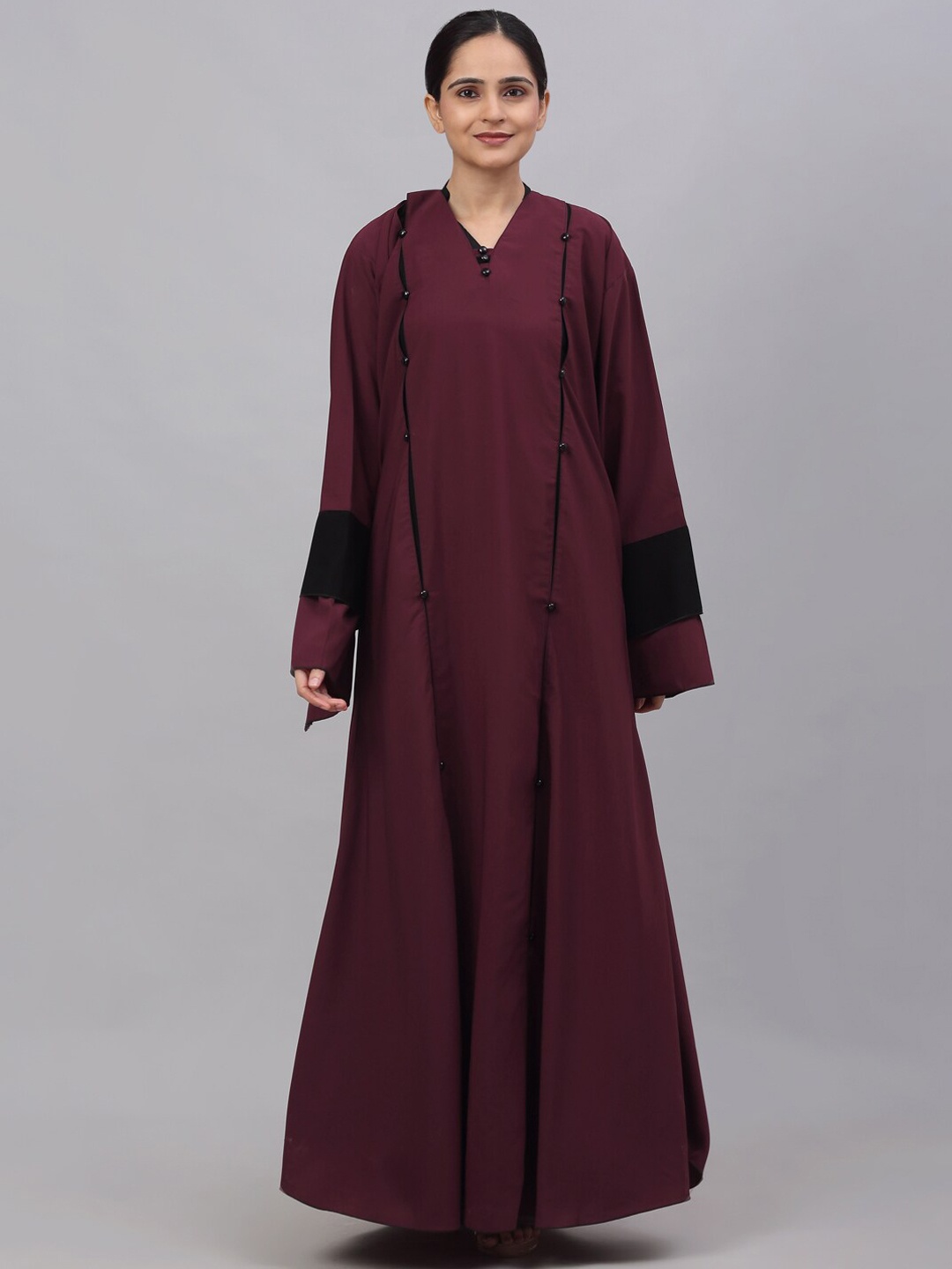 

KLOTTHE Embellished Detail V-Neck Burqa With Scarf, Maroon