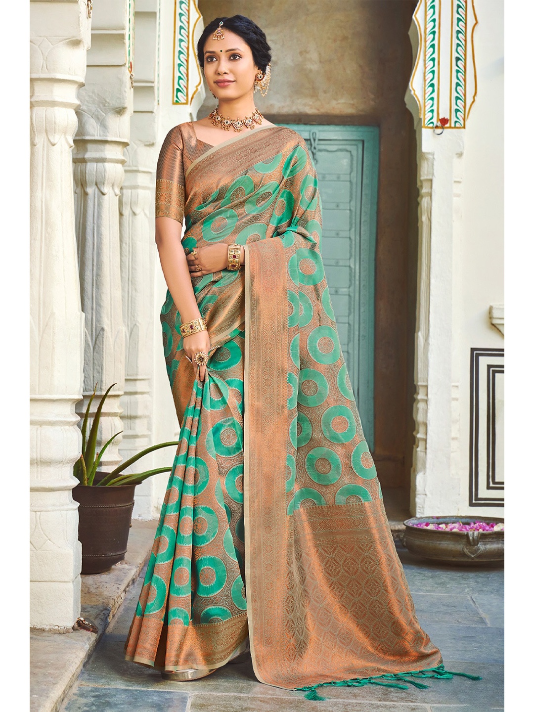 

SANGAM PRINTS Turquoise Blue & Copper-Toned Woven Design Zari Organza Saree