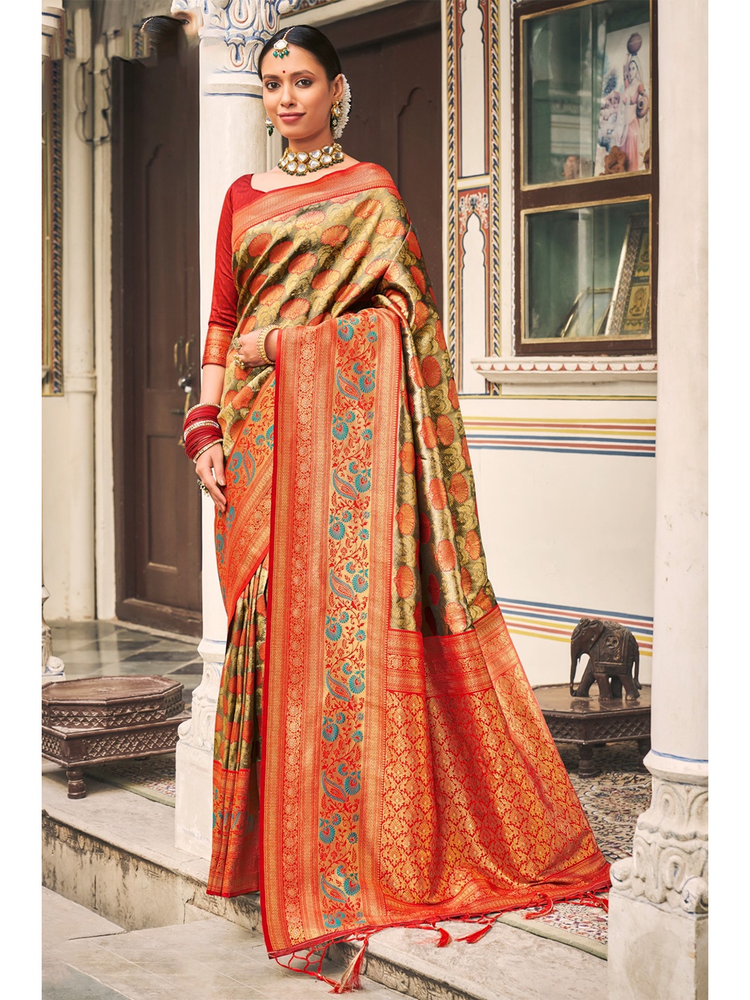 

SANGAM PRINTS Green & Red Woven Design Zari Pure Silk Banarasi Saree