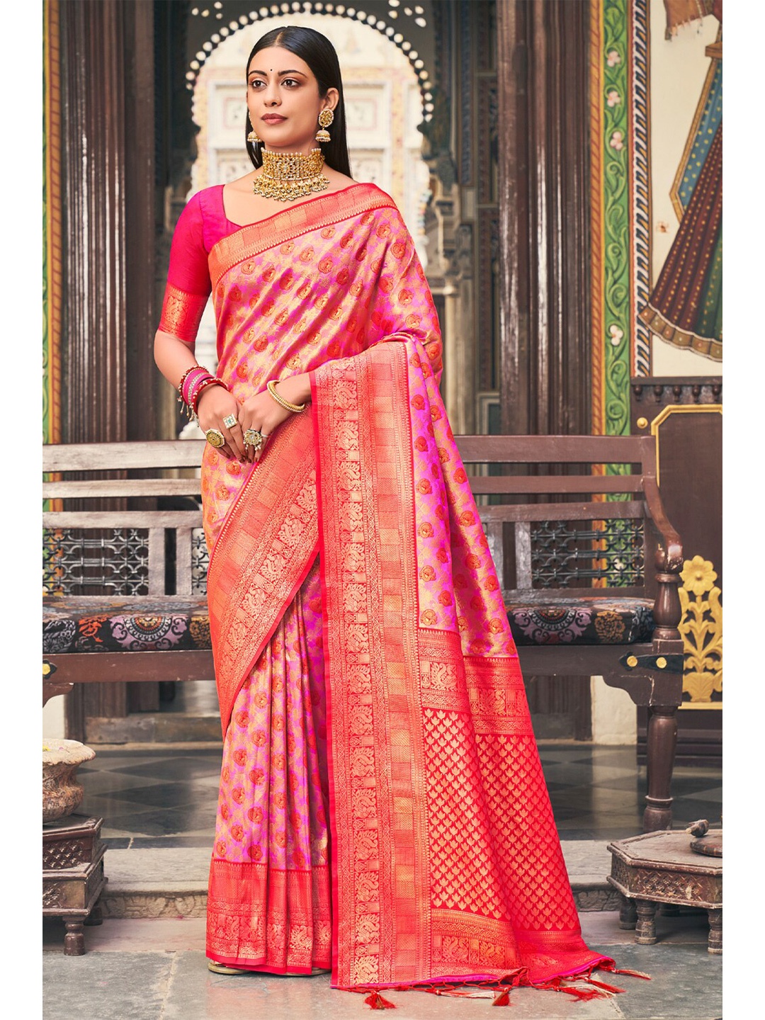 

SANGAM PRINTS Pink & Purple Woven Design Zari Pure Silk Banarasi Saree