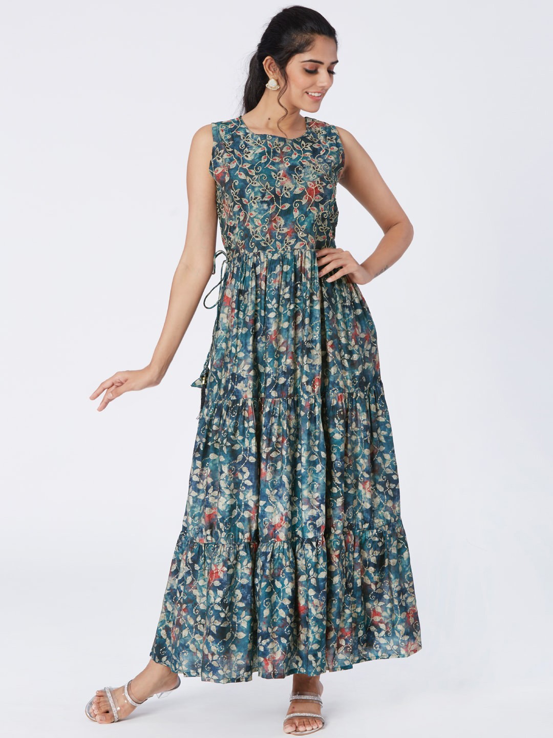 

taruni Women Blue Floral Printed Floral Anarkali Kurta