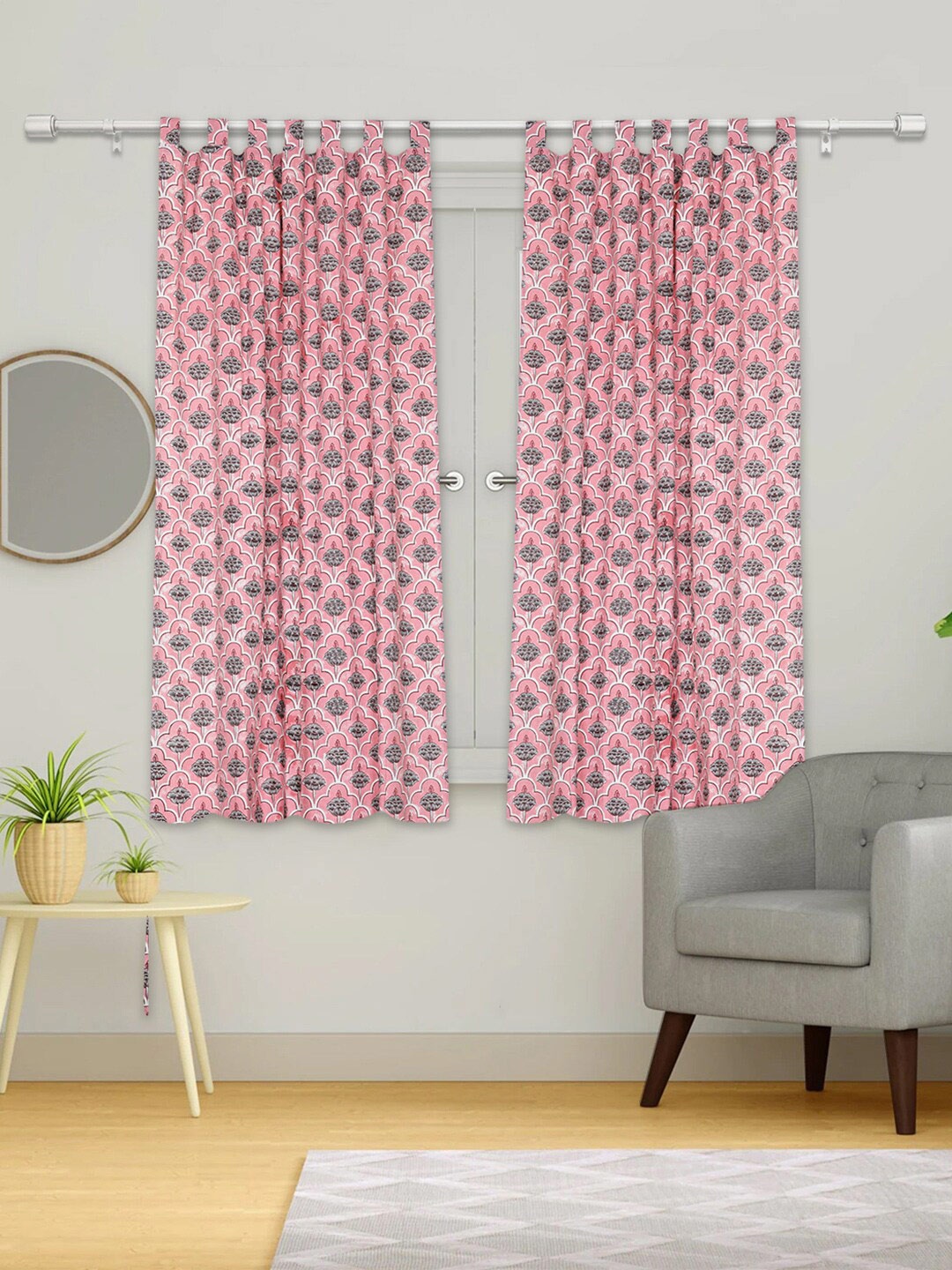 

Urban Magic Peach & White Set of 2 Floral Room Darkening Window Curtain