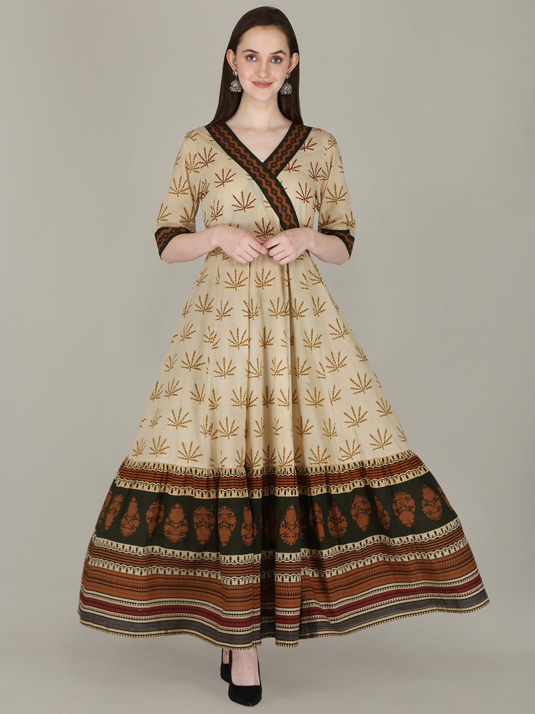 

KALINI Women Beige Cotton Ethnic Motifs Printed Anarkali Kurta
