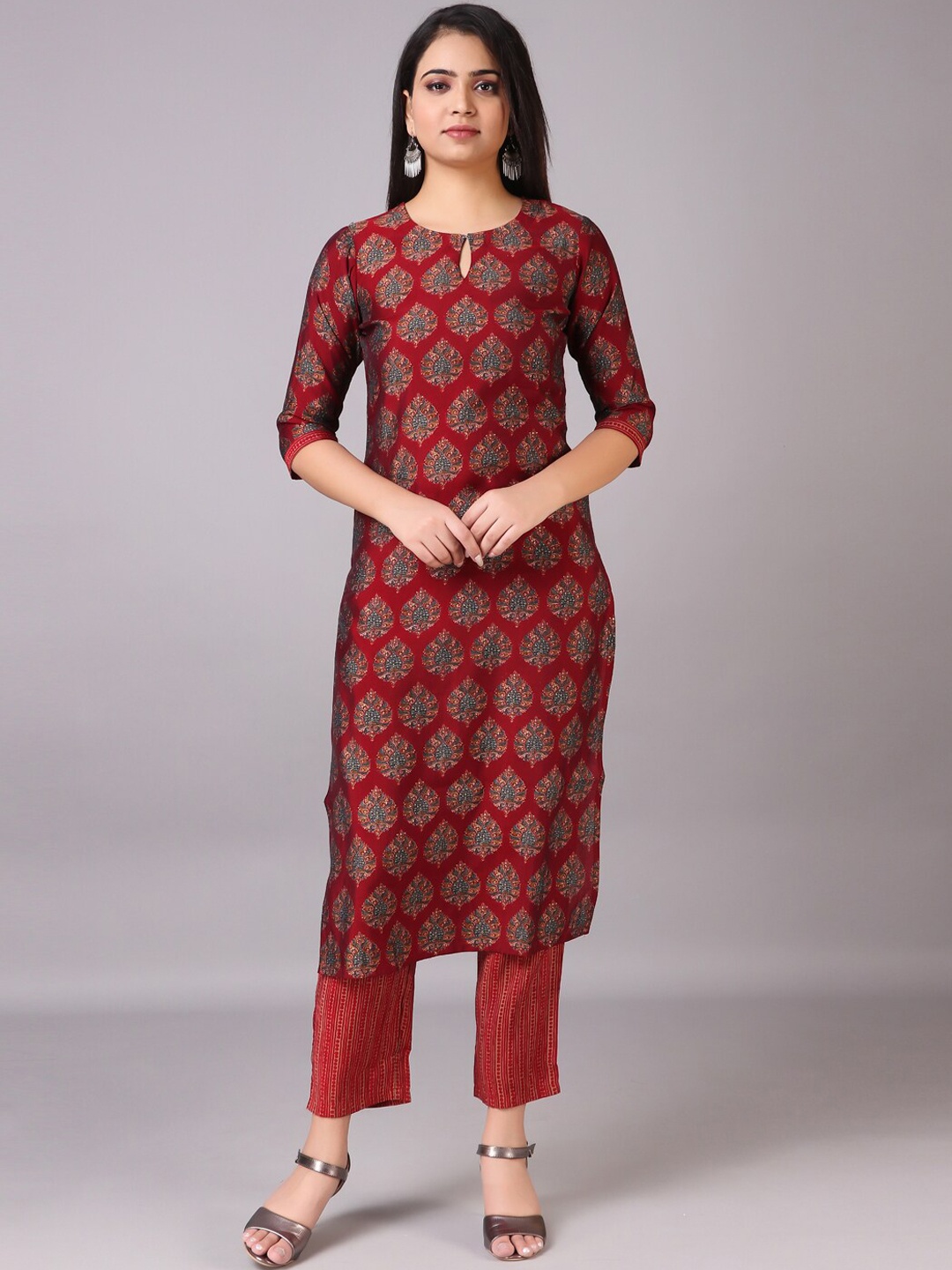

V TRADITION Ethnic Motifs Printed Kurta with Trousers, Maroon