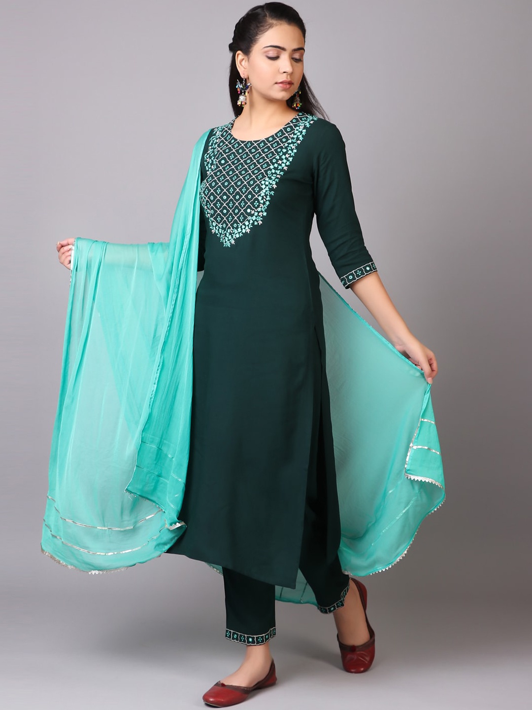 

V TRADITION Ethnic Motifs Yoke Design Thread Work Kurta with Trousers & Dupatta, Green