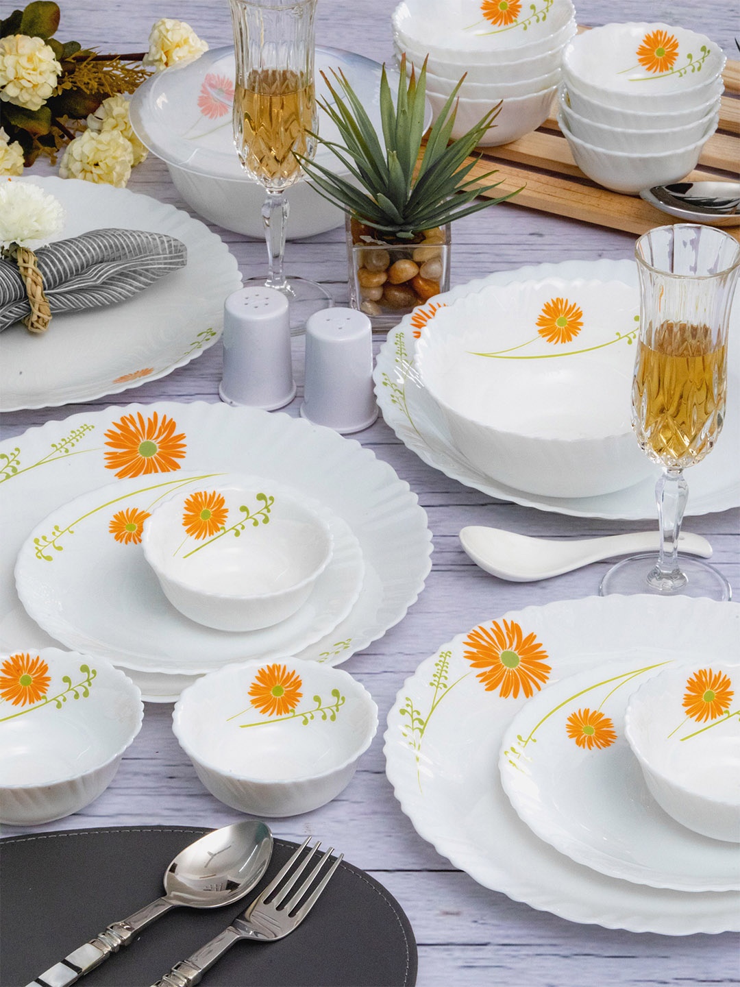 

Cello White & Orange 31 Pieces Floral Printed Opalware Glossy Dinner Set