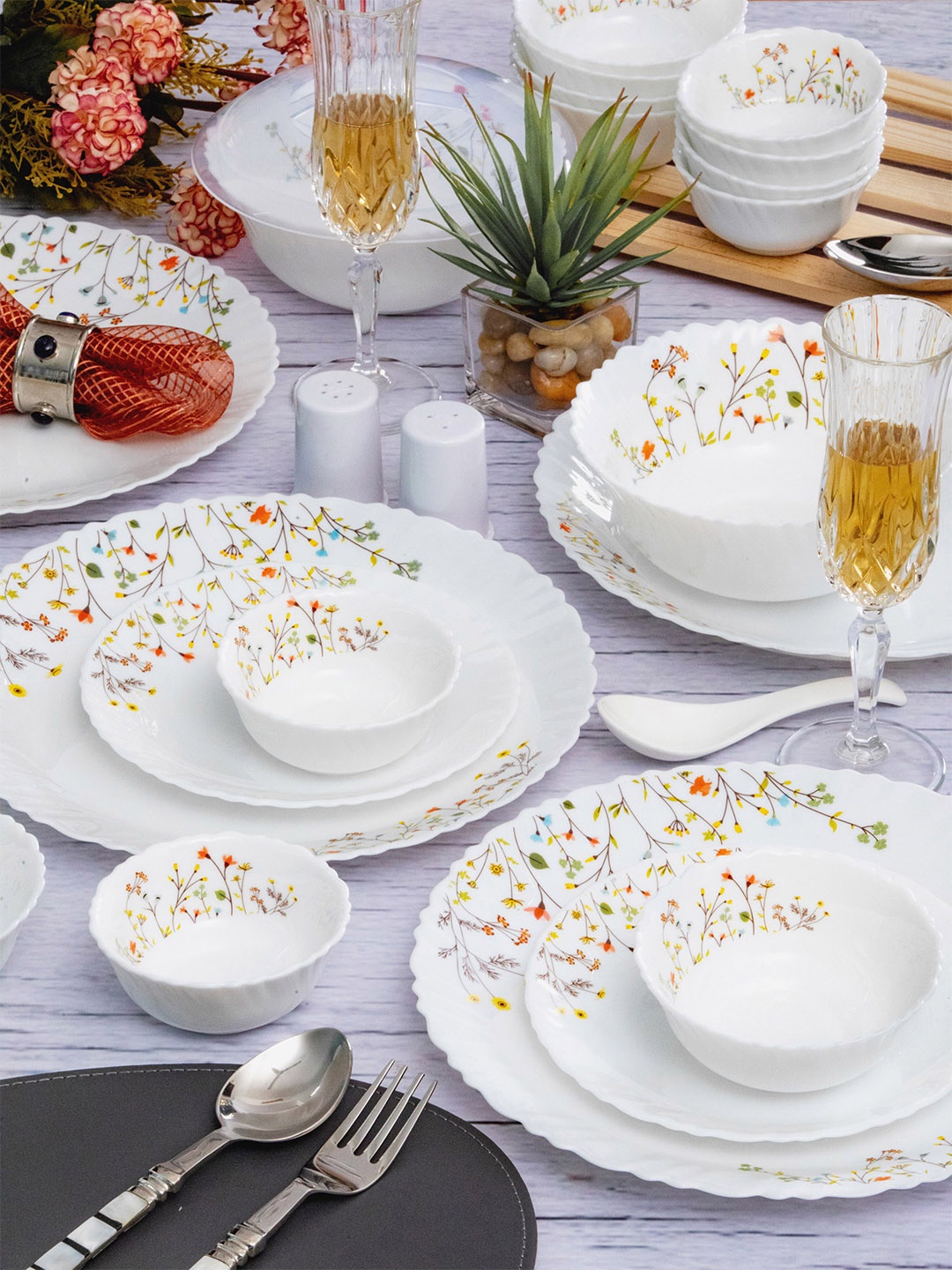 

Cello White & Orange 31 Pieces Floral Printed Opalware Glossy Dinner Set